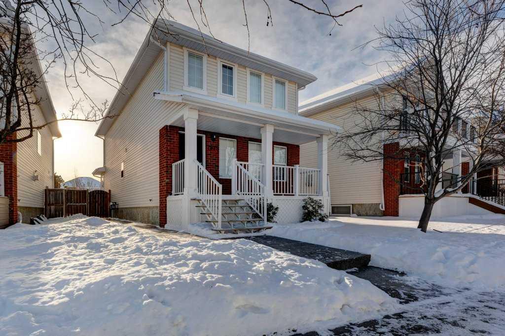 Picture of 7975 Wentworth Drive SW, Calgary Real Estate Listing