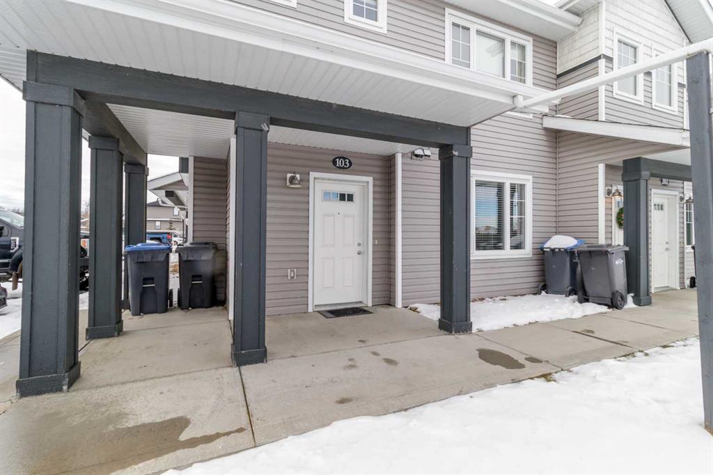 Picture of #103, 44 Reid Court , Sylvan Lake Real Estate Listing