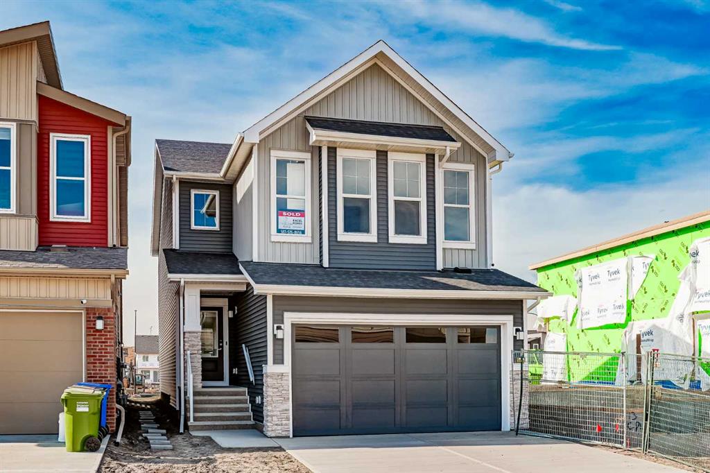 Picture of 17 Creekstone Place SW, Calgary Real Estate Listing