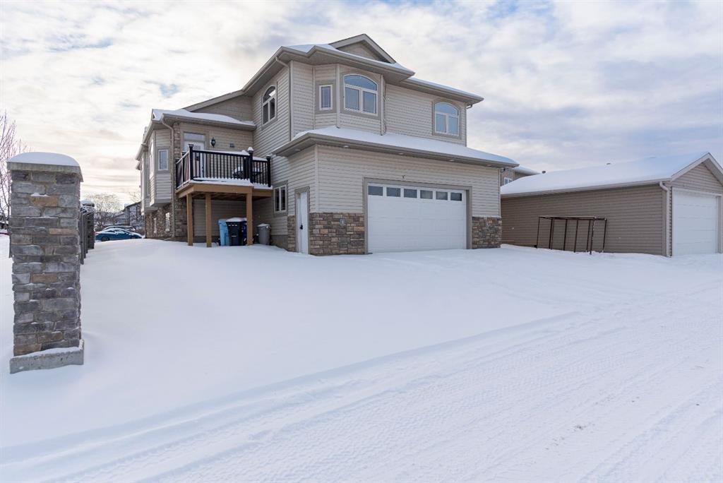 Picture of 124 Woodpecker Green , Fort McMurray Real Estate Listing