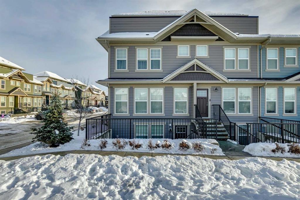 Picture of 426 Cranbrook Square SE, Calgary Real Estate Listing