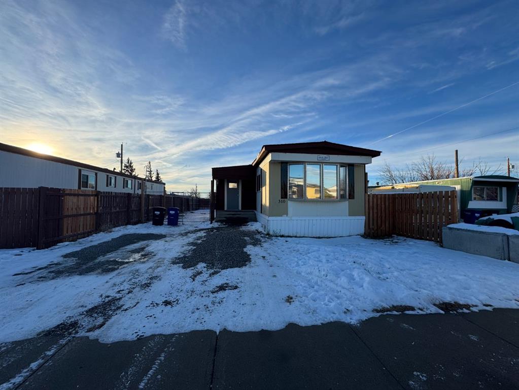 Picture of 310 11 ST  , Fort Macleod Real Estate Listing