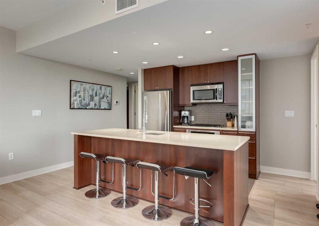 Picture of 1208, 1118 12 Avenue SW, Calgary Real Estate Listing