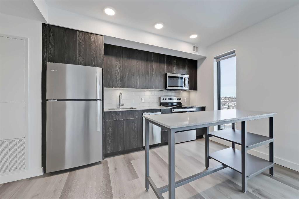 Picture of 1004, 123 4 Street NE, Calgary Real Estate Listing