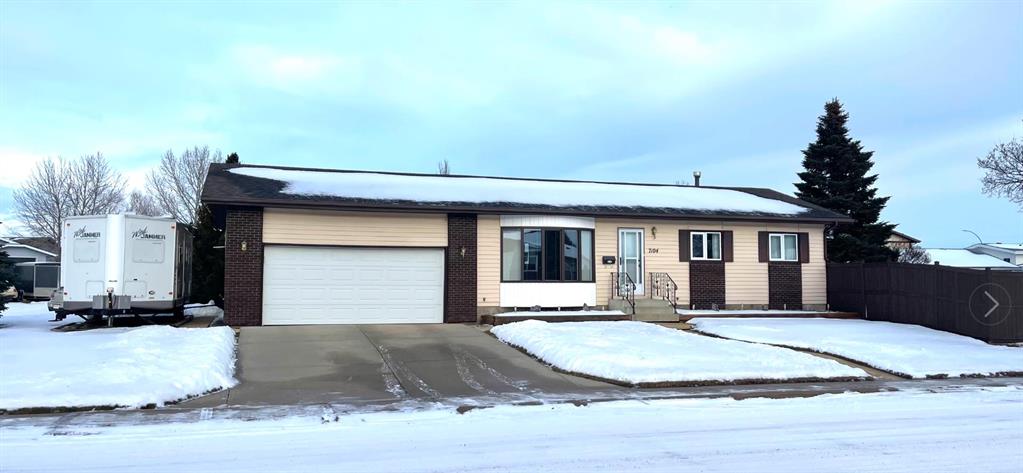 Picture of 7104 43 Avenue , Camrose Real Estate Listing