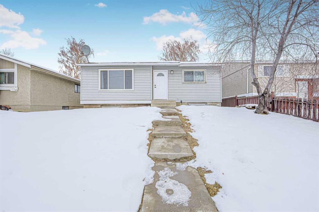 Picture of 208 Falconridge Crescent NE, Calgary Real Estate Listing