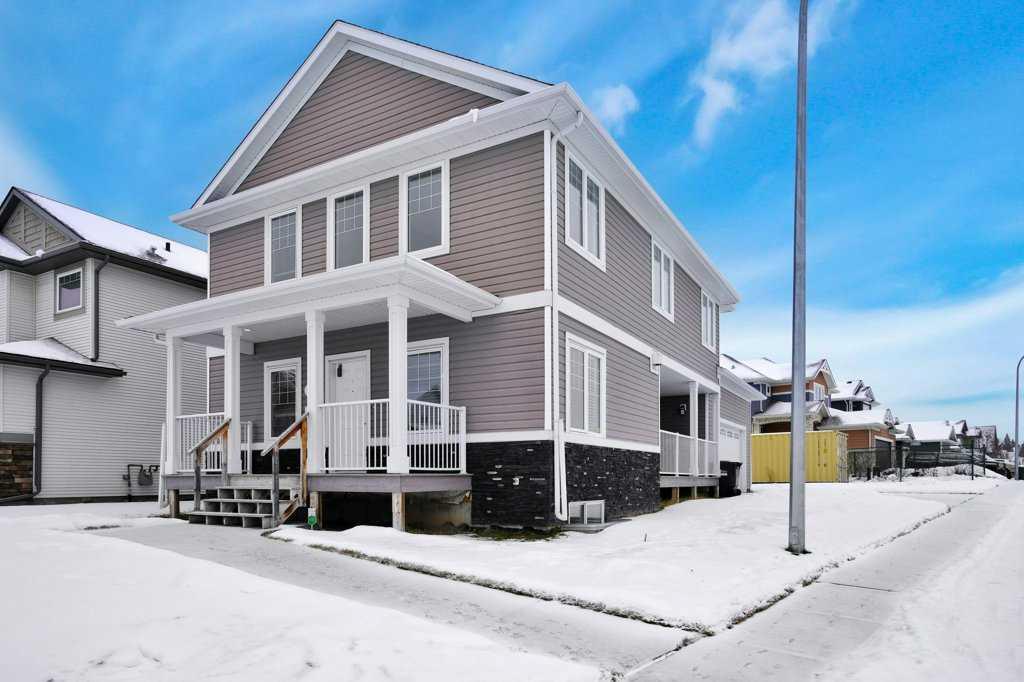 Picture of 2 Garrison Place , Red Deer Real Estate Listing