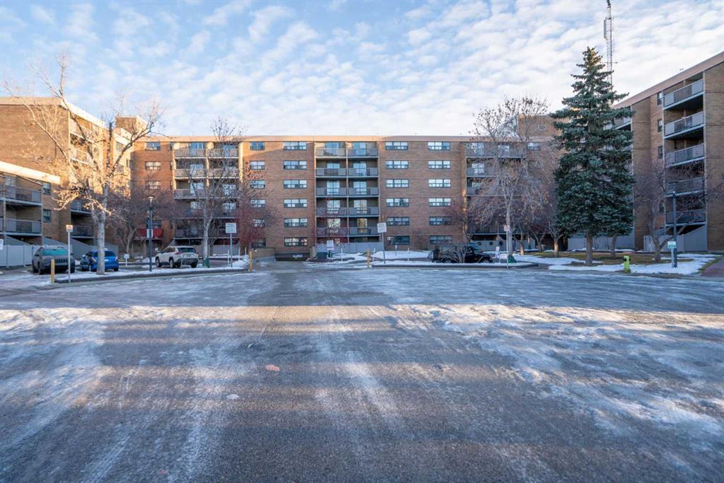 Picture of 304, 30 McHugh Court NE, Calgary Real Estate Listing