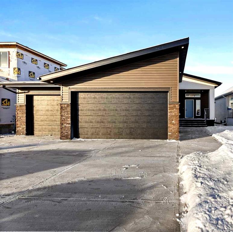 Picture of 18 Williams Avenue , Olds Real Estate Listing