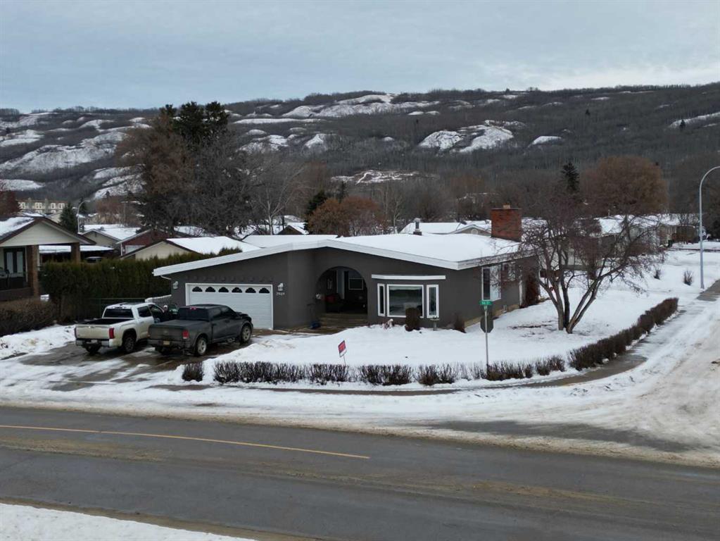 Picture of 7909 94 Street , Peace River Real Estate Listing