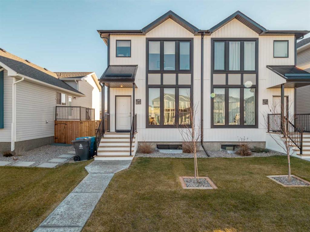 Picture of 249 Grassland Boulevard W, Lethbridge Real Estate Listing