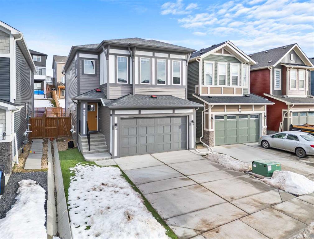 Picture of 26 Lucas Terrace NW, Calgary Real Estate Listing