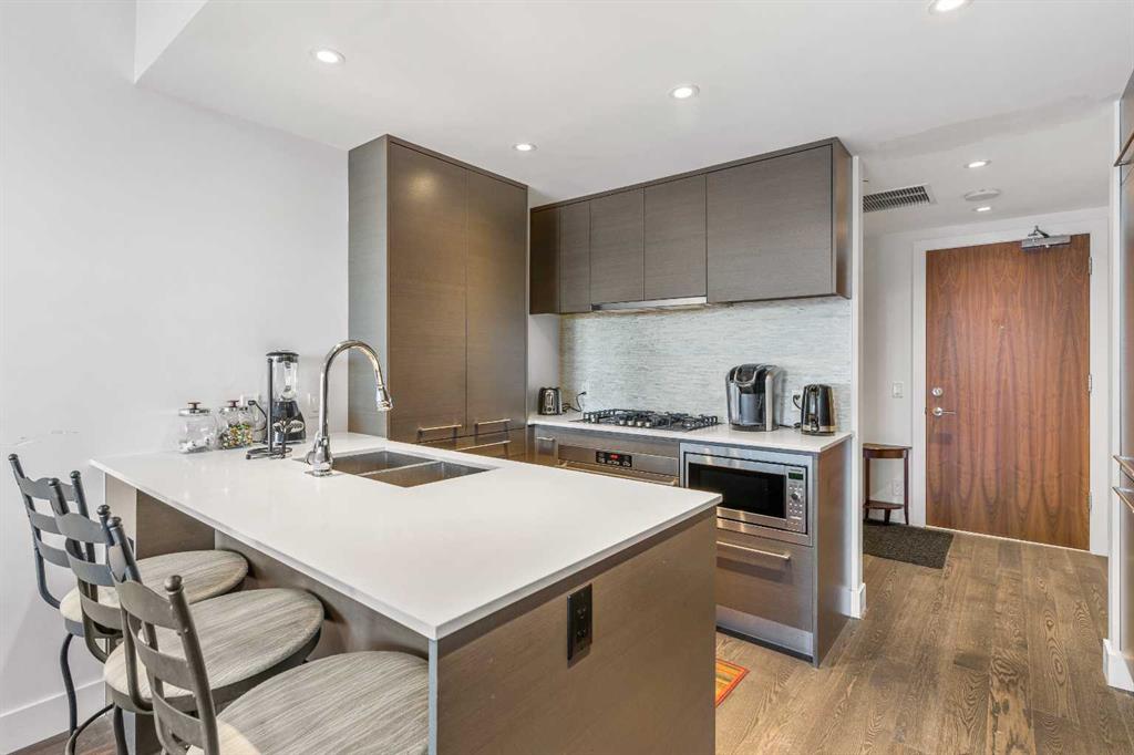 Picture of 309, 1025 5 Avenue SW, Calgary Real Estate Listing