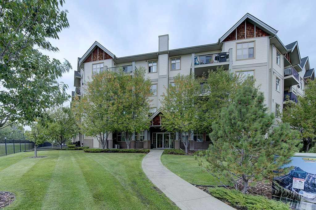 Picture of 308, 100 Lakeway Boulevard , Sylvan Lake Real Estate Listing