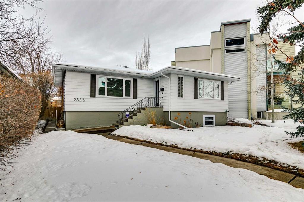 Picture of 2535 19 Street SW, Calgary Real Estate Listing