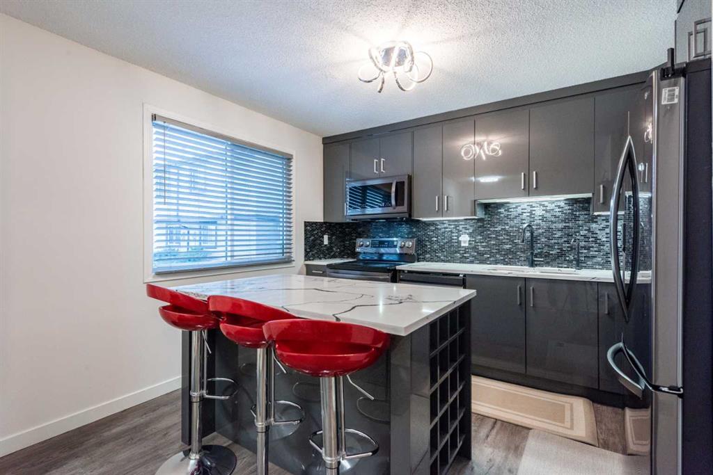 Picture of 86, 3029 Rundleson Road NE, Calgary Real Estate Listing