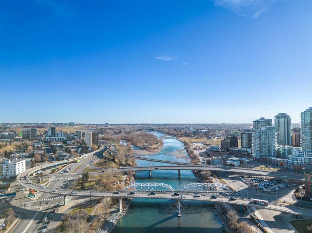 Picture of 351, 333 Riverfront Avenue SE, Calgary Real Estate Listing