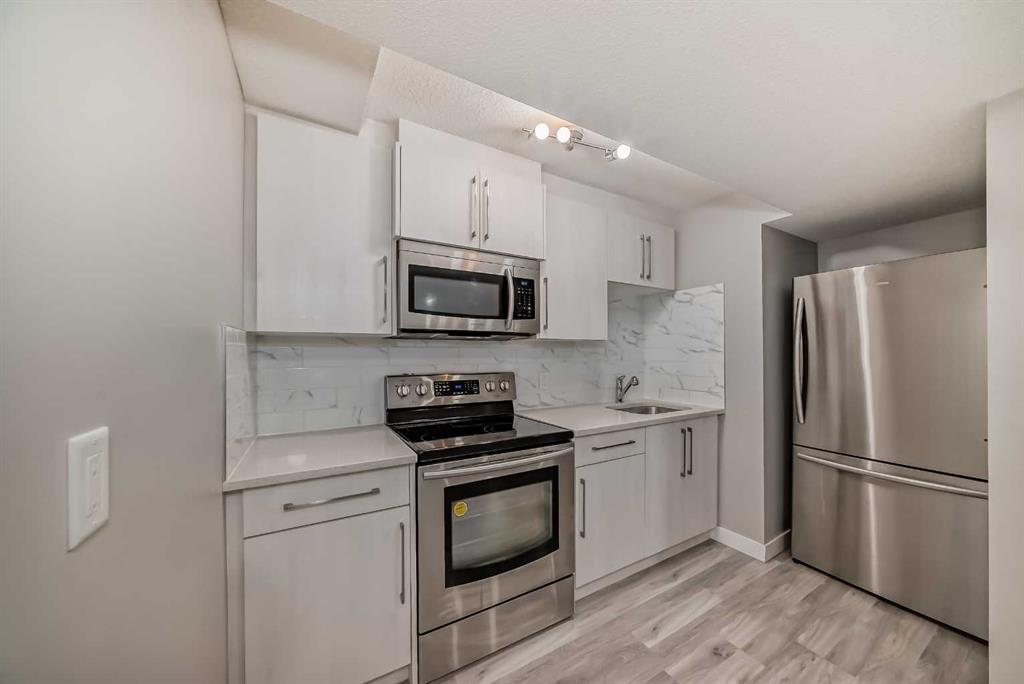 Picture of 4631 Whitehorn Drive NE, Calgary Real Estate Listing