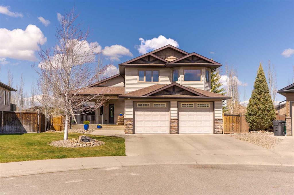 Picture of 559 Canyon Cove W, Lethbridge Real Estate Listing