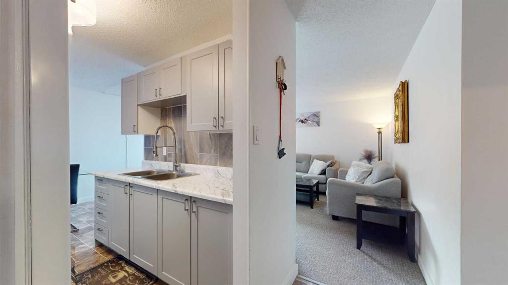 Picture of 317, 111 Charles Avenue , Fort McMurray Real Estate Listing