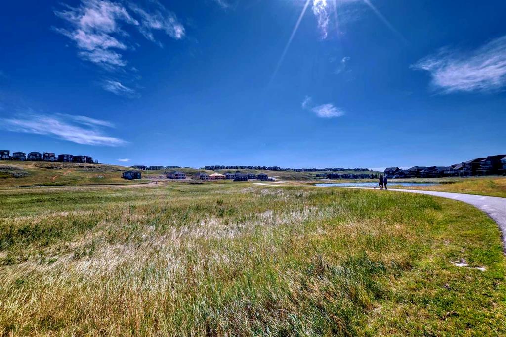 Picture of 6013, 15 Sage Meadows Landing NW, Calgary Real Estate Listing