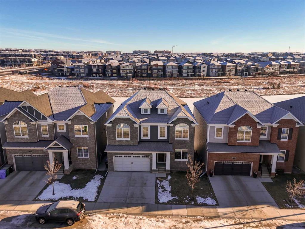 Picture of 76 Carrington Close NW, Calgary Real Estate Listing