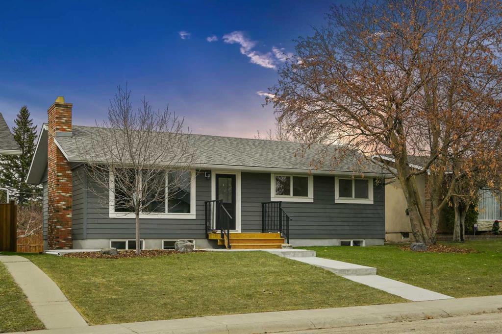 Picture of 36 Maple Court Crescent SE, Calgary Real Estate Listing