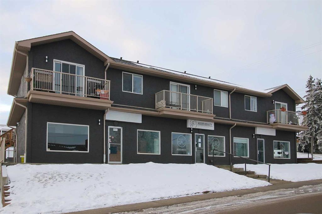 Picture of 3, 4920 45 Avenue , Sylvan Lake Real Estate Listing