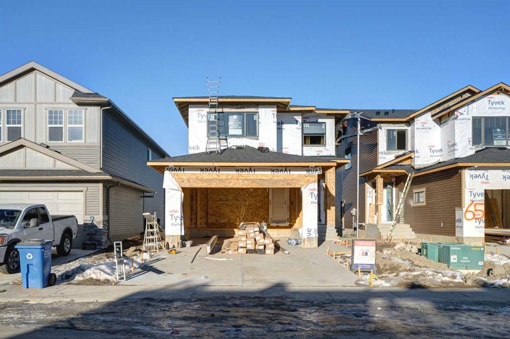 Picture of 61 Quartz Crescent , Cochrane Real Estate Listing