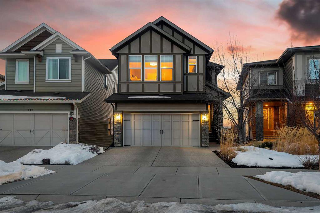 Picture of 121 Hillcrest Drive SW, Airdrie Real Estate Listing