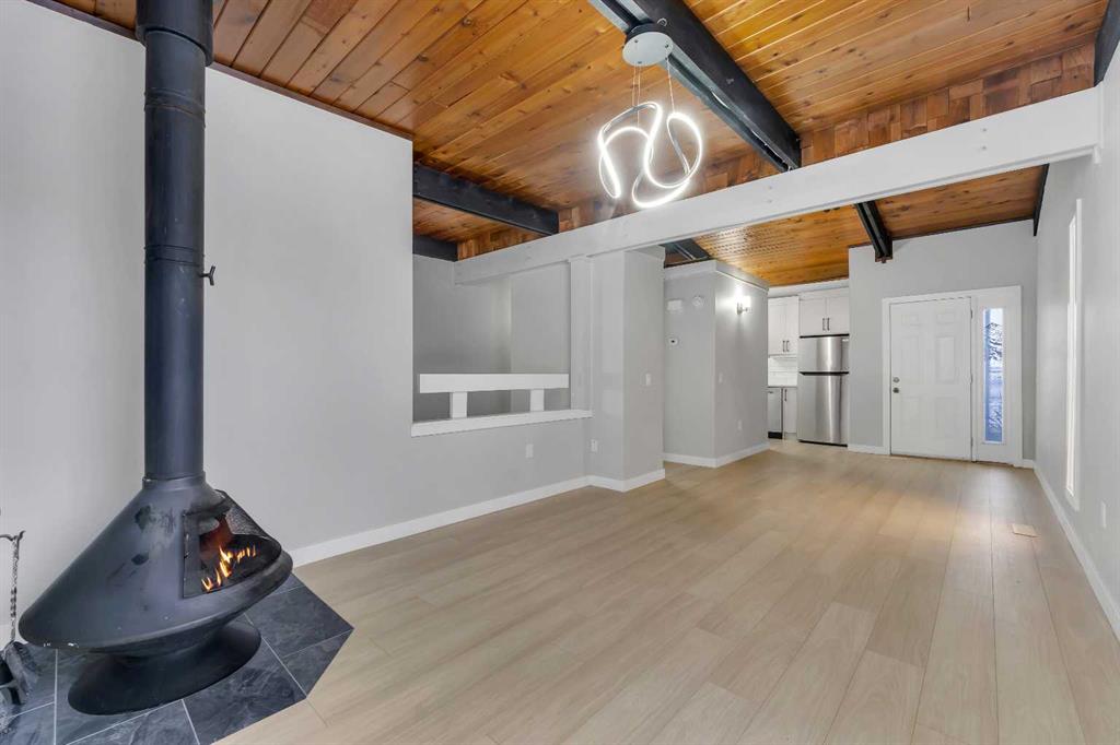 Picture of 5501 4 Avenue NE, Calgary Real Estate Listing