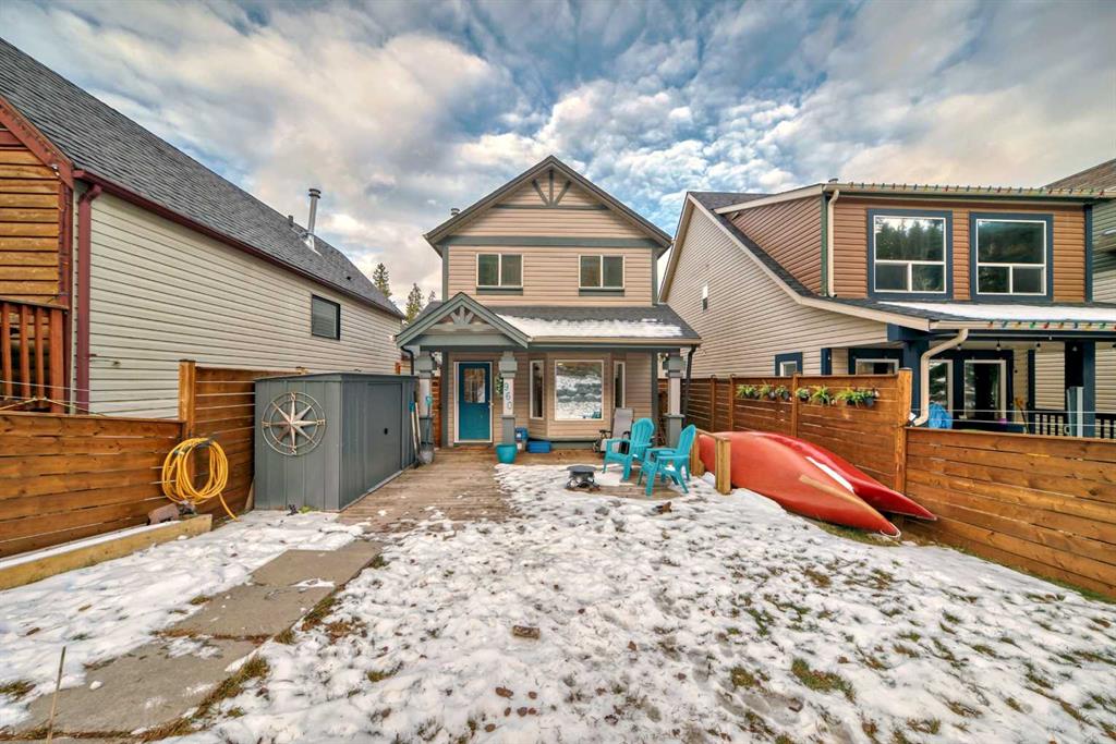 Picture of 960 Wilson Way , Canmore Real Estate Listing