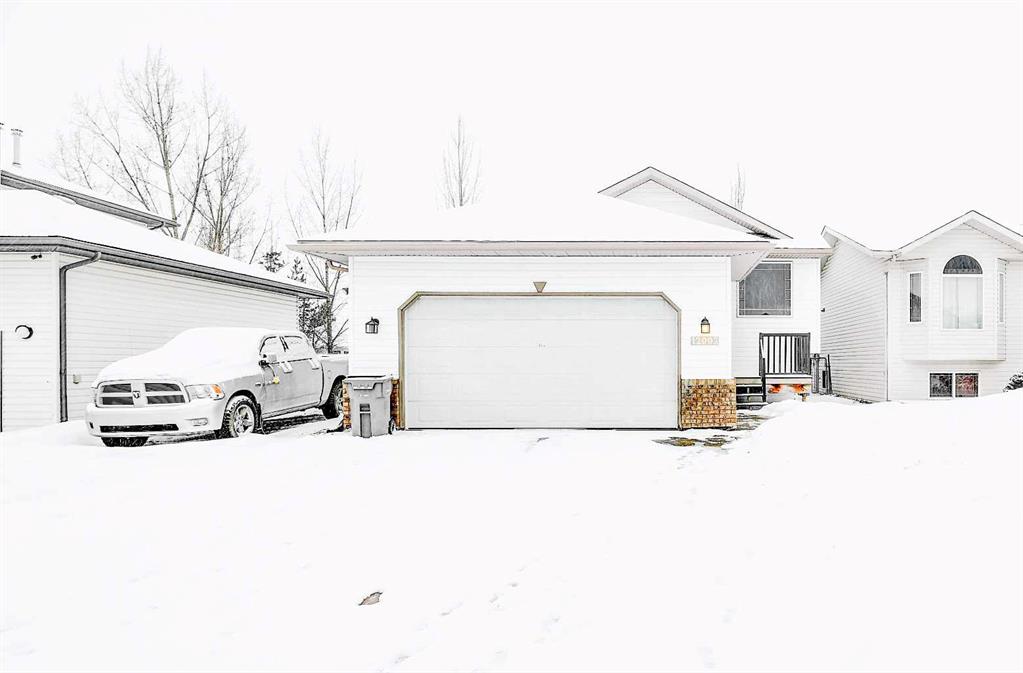 Picture of 12002 105A Street , Grande Prairie Real Estate Listing