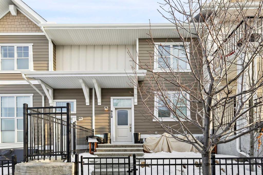 Picture of 912 Cranbrook Walk SE, Calgary Real Estate Listing