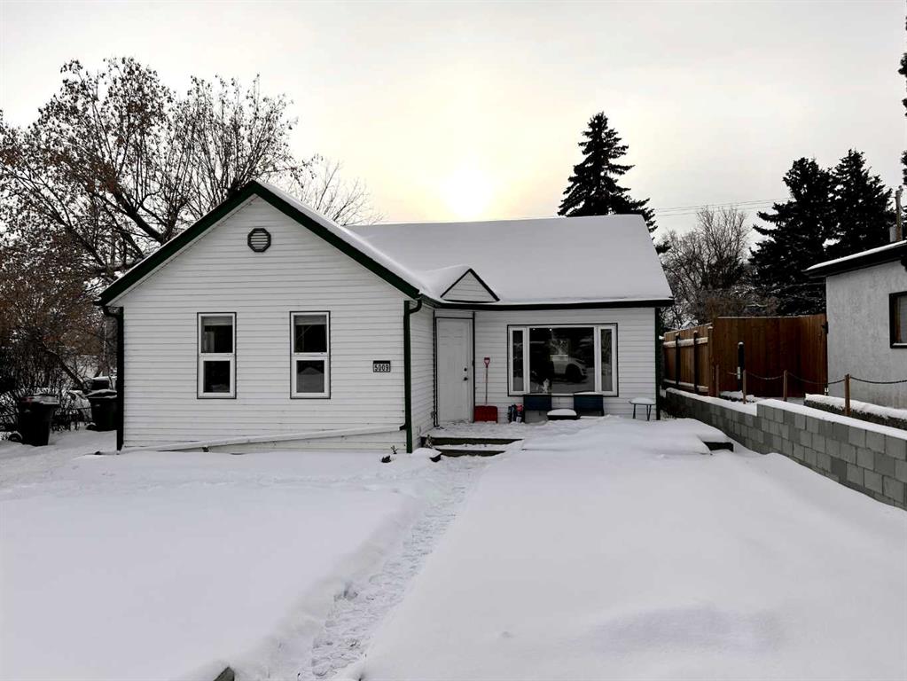 Picture of 5009 54 Avenue  , Ponoka Real Estate Listing