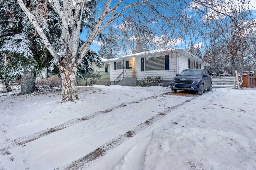 Picture of 2323 23 Street NW, Calgary Real Estate Listing