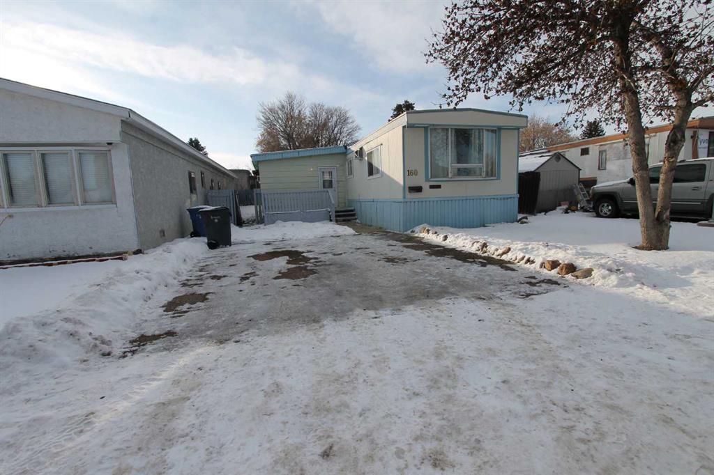 Picture of 160 Anson Avenue SW, Medicine Hat Real Estate Listing