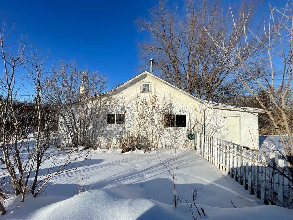 Picture of 4912 51 Avenue , Alix Real Estate Listing