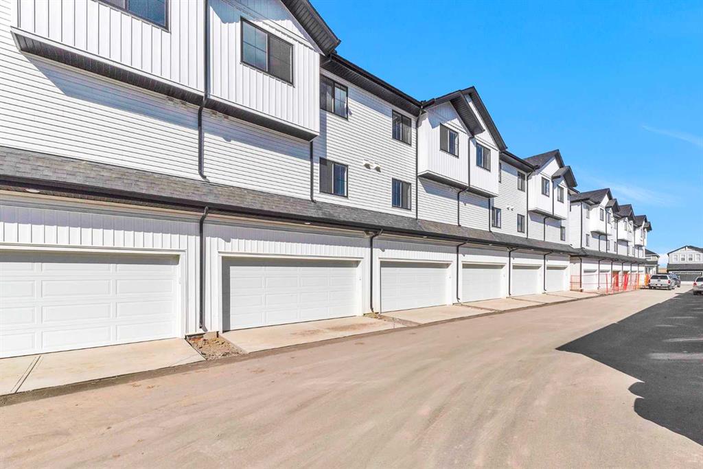 Picture of 105, 340 Ambleton Street NW, Calgary Real Estate Listing