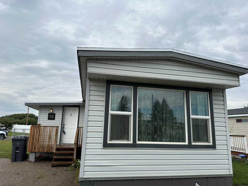 Picture of 92, 5301 2 Street , Coalhurst Real Estate Listing