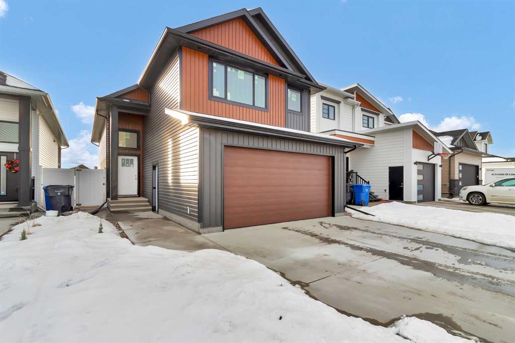 Picture of 69 Sunwood Crescent SW, Medicine Hat Real Estate Listing