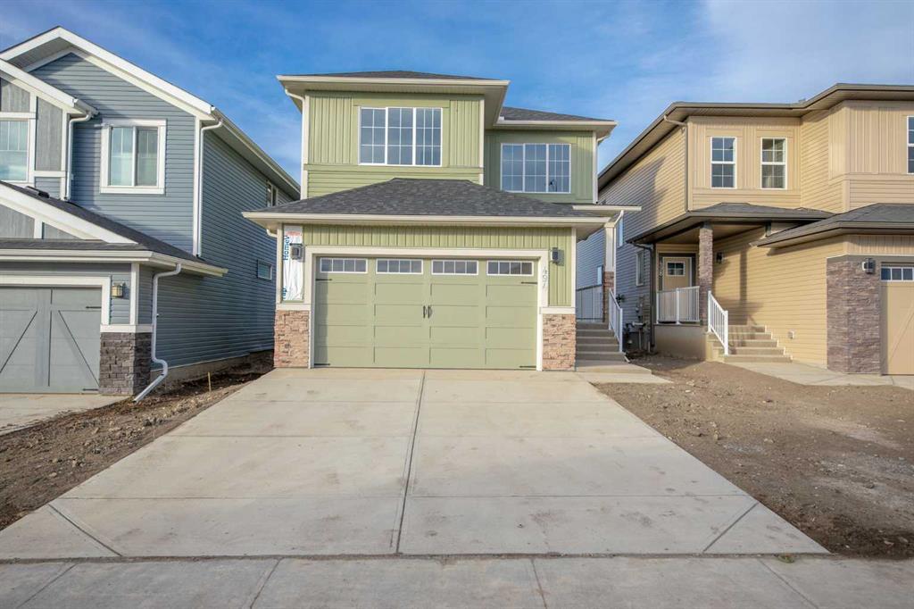 Picture of 494 Clydesdale Way , Cochrane Real Estate Listing