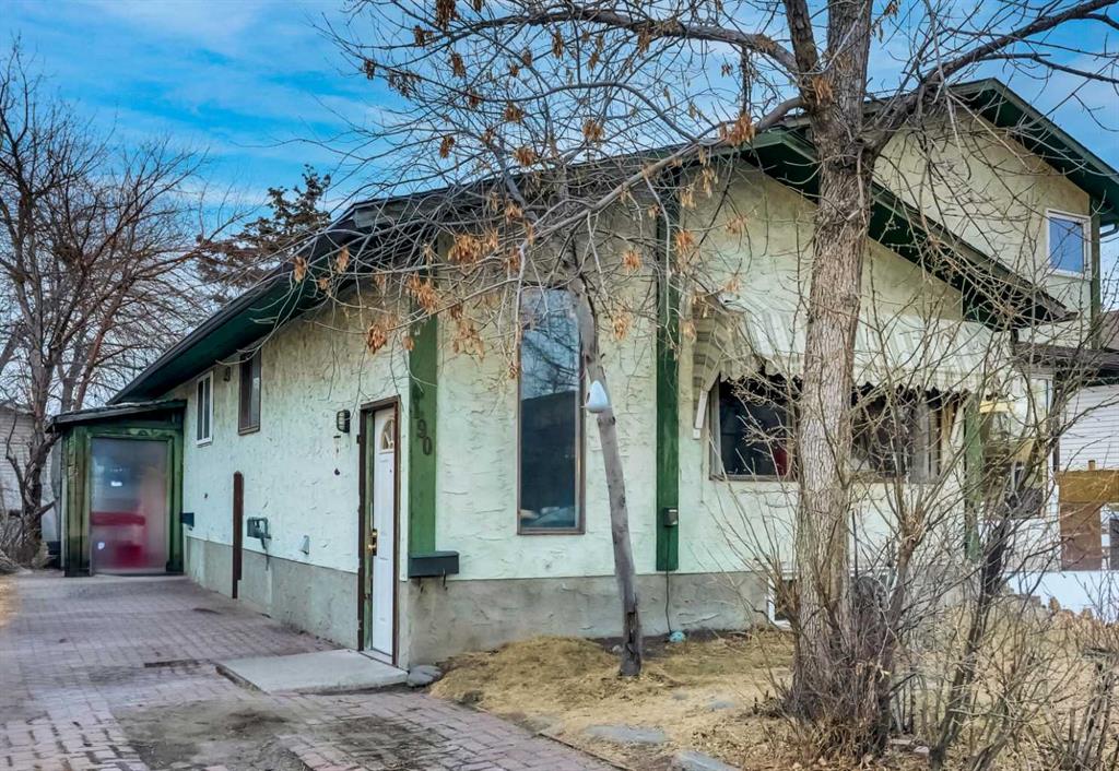 Picture of 190 Whitefield Drive NE, Calgary Real Estate Listing