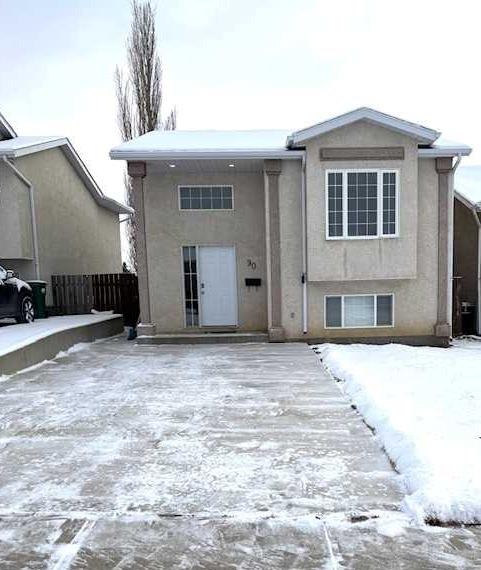 Picture of 90 Chilcotin Road W, Lethbridge Real Estate Listing