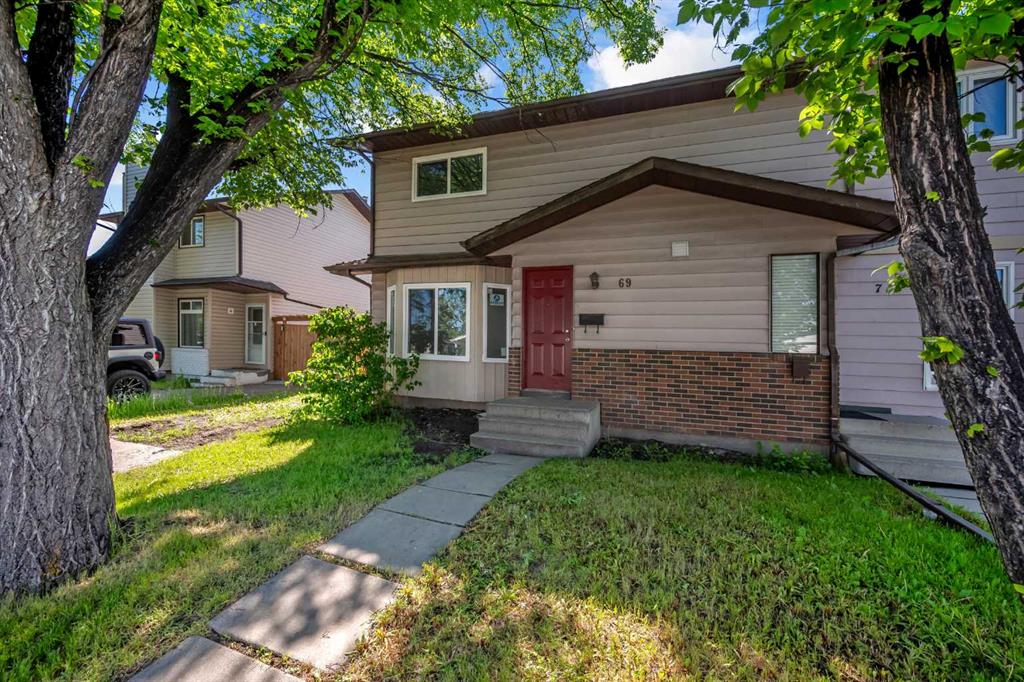 Picture of 69 Castleglen Road NE, Calgary Real Estate Listing