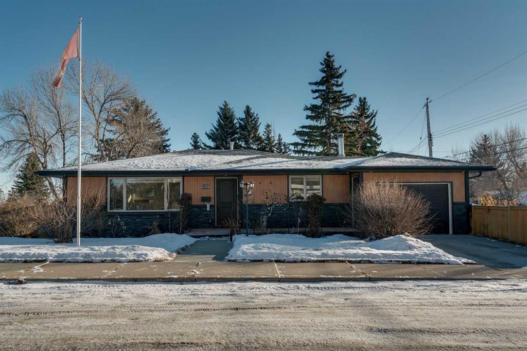 Picture of 3 Cardiff Drive NW, Calgary Real Estate Listing