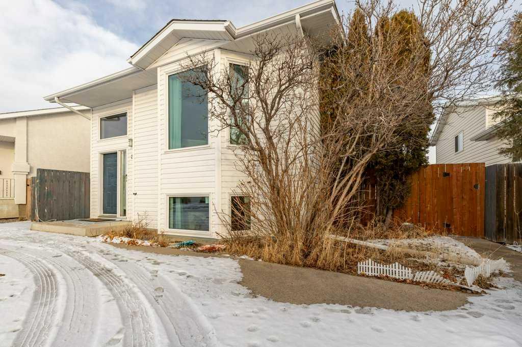 Picture of 307 Assiniboia Place W, Lethbridge Real Estate Listing