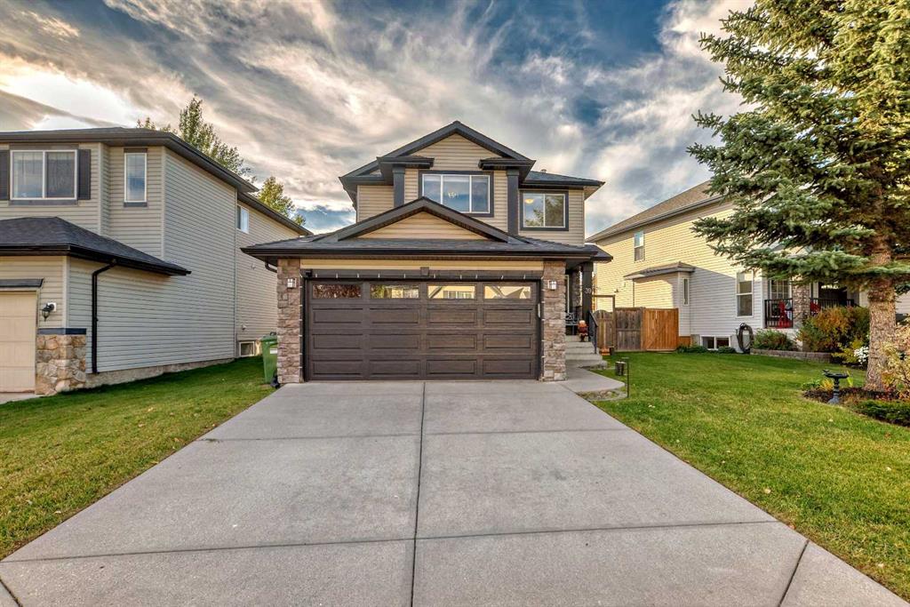 Picture of 39 Wentworth Close SW, Calgary Real Estate Listing