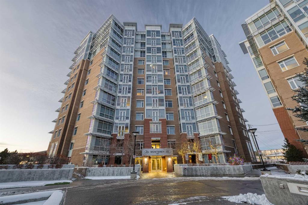 Picture of 302, 16 Varsity Estates Circle NW, Calgary Real Estate Listing