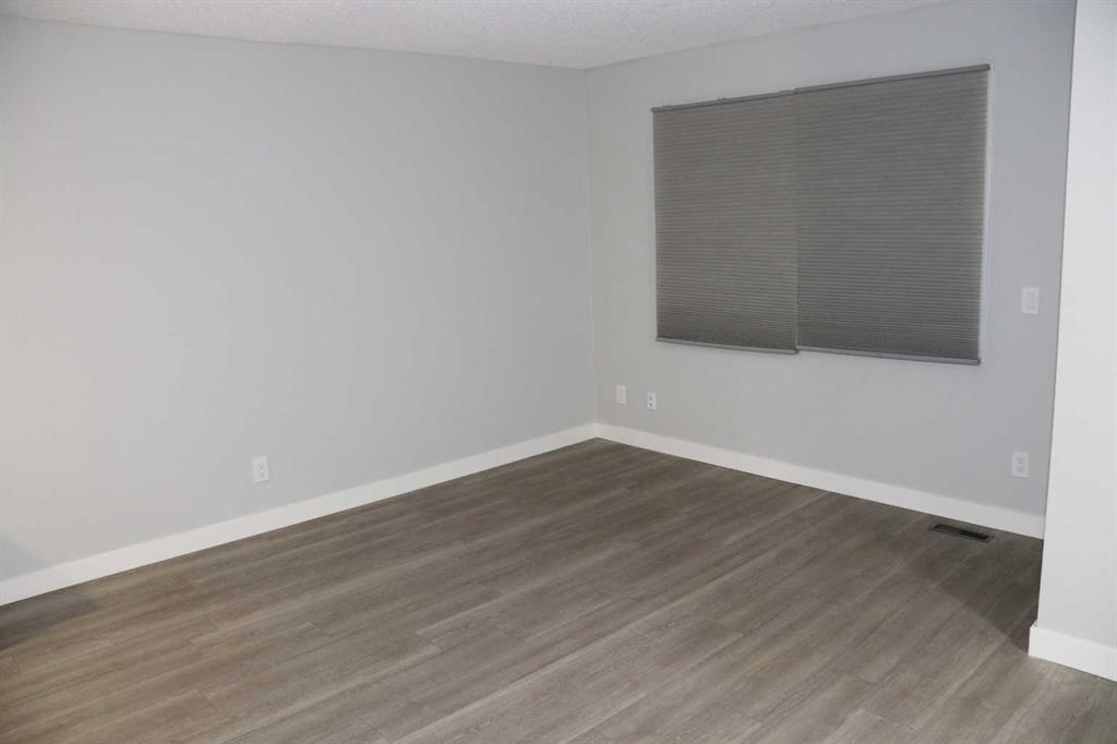 Picture of 921, 200 Brookpark Drive SW, Calgary Real Estate Listing